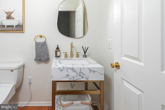 6 STABLE LN, Flemington, NJ 08822