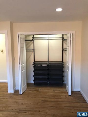 127 68th Street 15, Guttenberg, NJ 07093