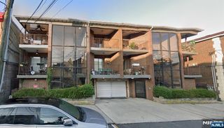 127 68th Street 15, Guttenberg, NJ 07093