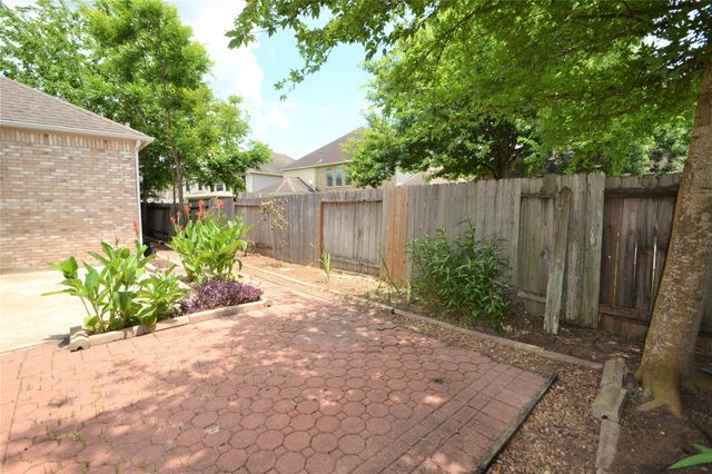 1514 Coyote Hills Lane, Richmond, TX 77469