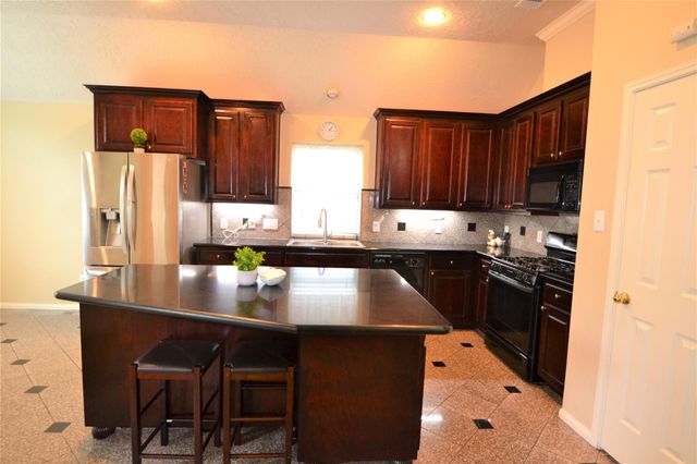 1514 Coyote Hills Lane, Richmond, TX 77469