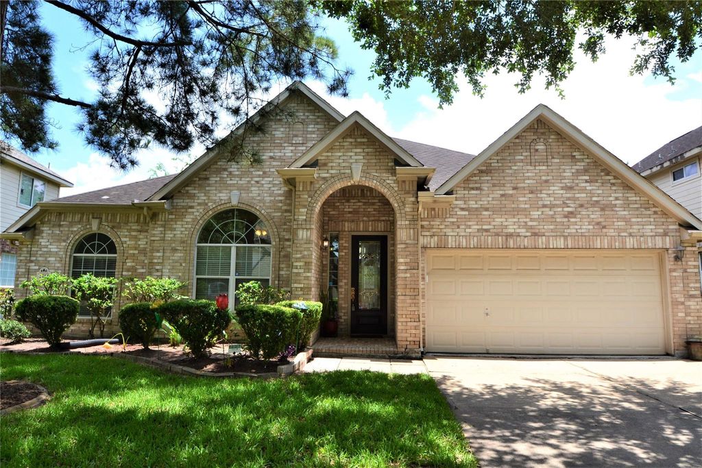 1514 Coyote Hills Lane, Richmond, TX 77469