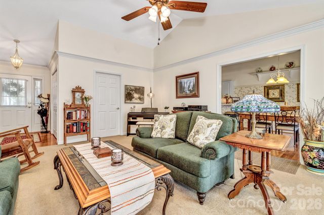 333 Charlestown Drive, Hendersonville, NC 28792