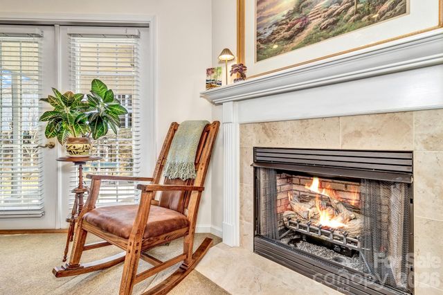 333 Charlestown Drive, Hendersonville, NC 28792