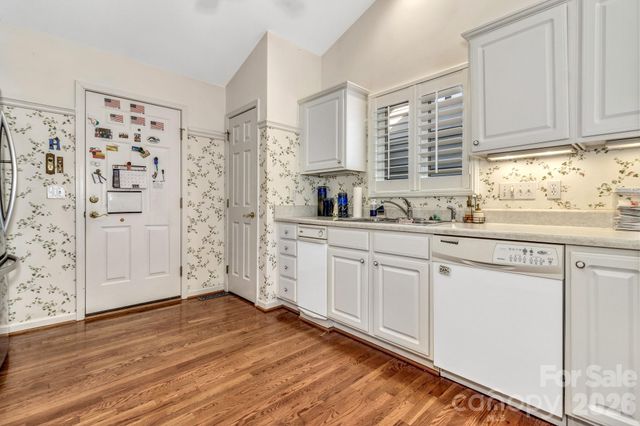 333 Charlestown Drive, Hendersonville, NC 28792