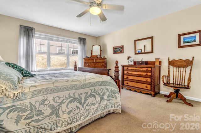 333 Charlestown Drive, Hendersonville, NC 28792