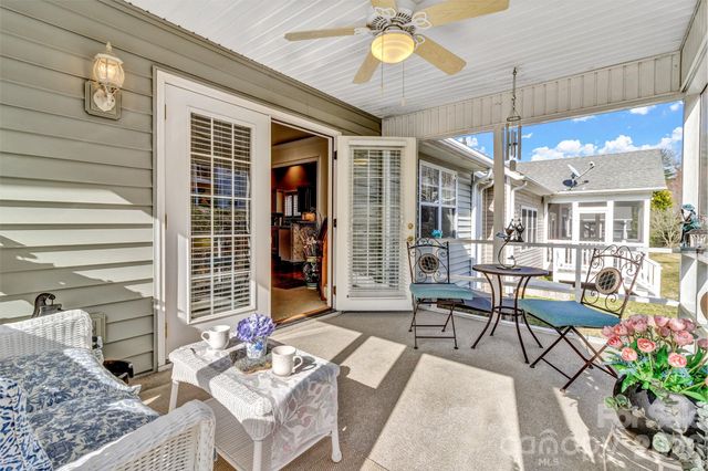 333 Charlestown Drive, Hendersonville, NC 28792