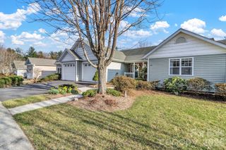 333 Charlestown Drive, Hendersonville, NC 28792