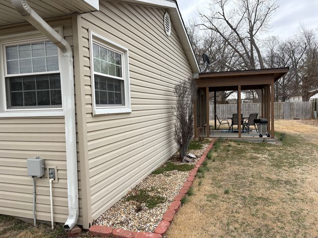 24 Cessna Drive, Centralia, IL 62801