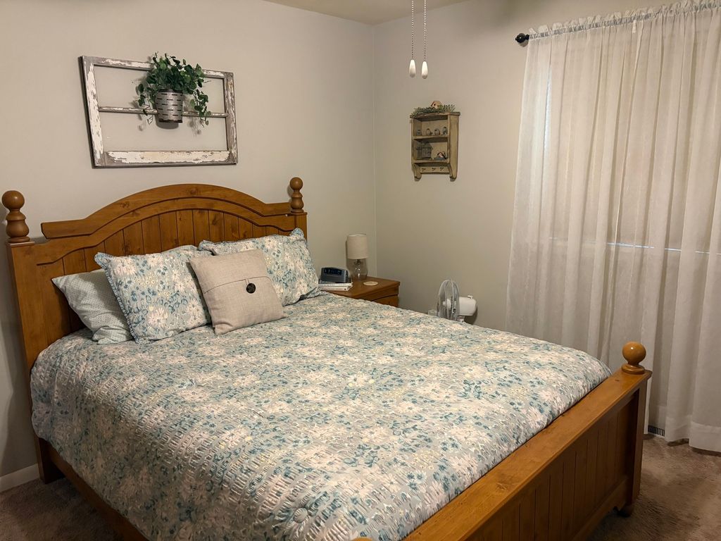 Image 15 of property listing at 24 Cessna Drive, Centralia, IL 62801