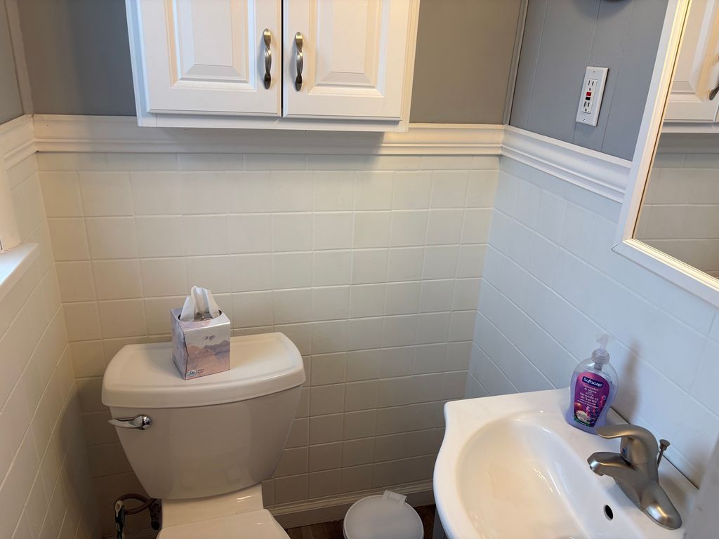 Image 18 of property listing at 24 Cessna Drive, Centralia, IL 62801