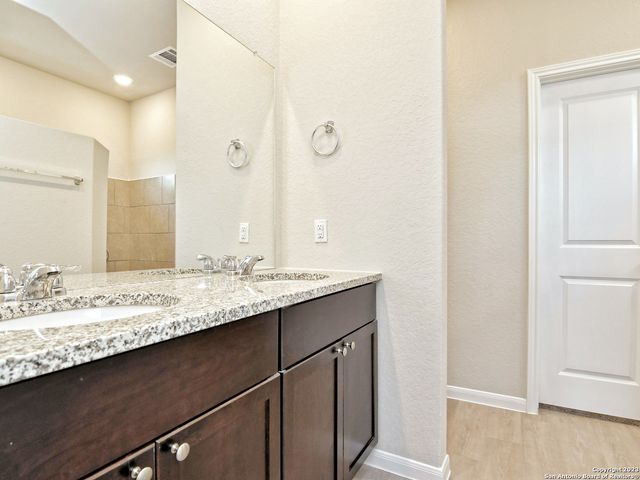 5311 SAUNTER LN, Bulverde, TX 78163