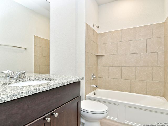 5311 SAUNTER LN, Bulverde, TX 78163