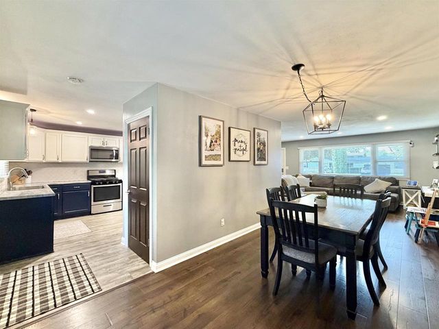 2015 Murphy Woods Road, Beloit, WI 53511