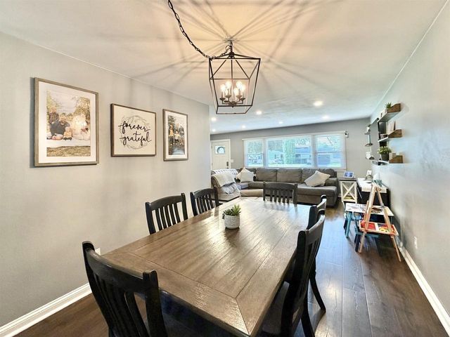 2015 Murphy Woods Road, Beloit, WI 53511