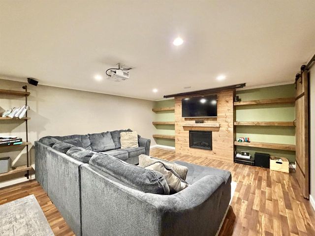 2015 Murphy Woods Road, Beloit, WI 53511