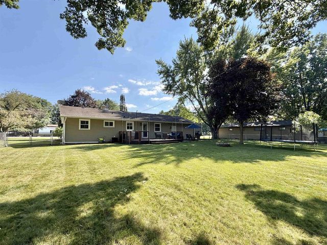 2015 Murphy Woods Road, Beloit, WI 53511