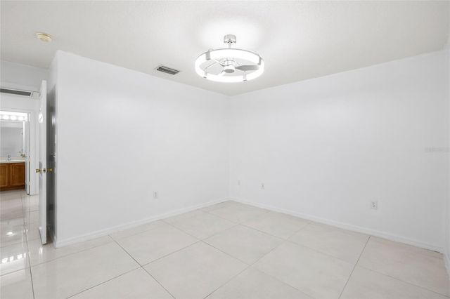 10001 FLORENCE AVENUE N, Tampa, FL 33612