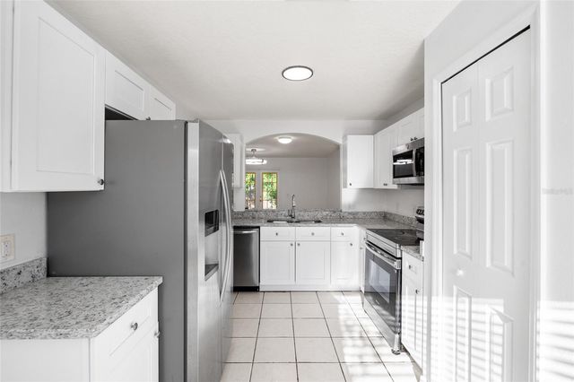 10001 FLORENCE AVENUE N, Tampa, FL 33612