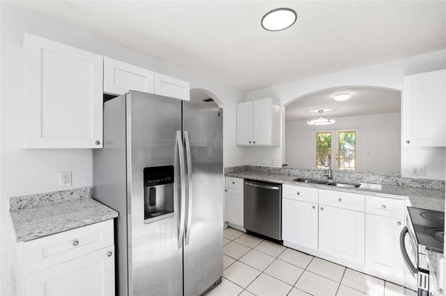 10001 FLORENCE AVENUE N, Tampa, FL 33612