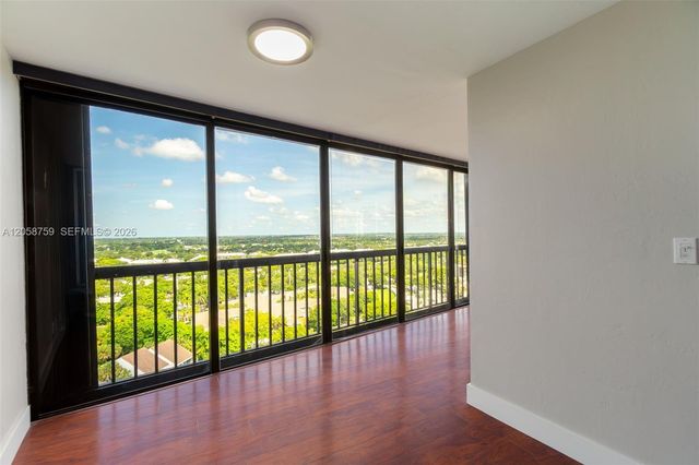 2480 Presidential Way 1801, West Palm Beach, FL 33401