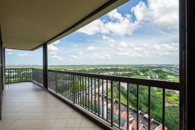 2480 Presidential Way 1801, West Palm Beach, FL 33401