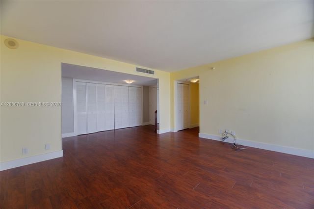 2480 Presidential Way 1801, West Palm Beach, FL 33401