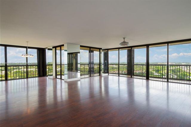 2480 Presidential Way 1801, West Palm Beach, FL 33401