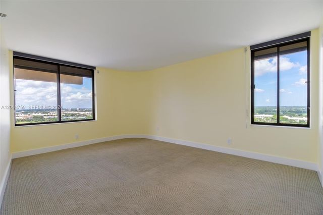 2480 Presidential Way 1801, West Palm Beach, FL 33401