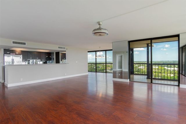 2480 Presidential Way 1801, West Palm Beach, FL 33401