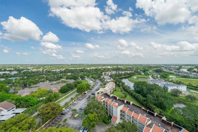 2480 Presidential Way 1801, West Palm Beach, FL 33401