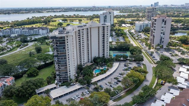 2480 Presidential Way 1801, West Palm Beach, FL 33401