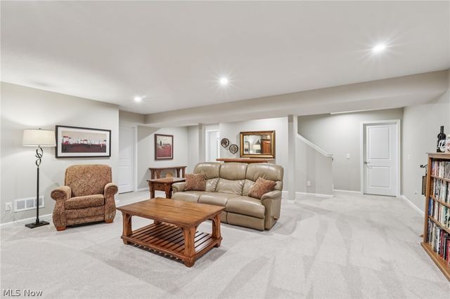 1991 Sourek Trail, Akron, OH 44313