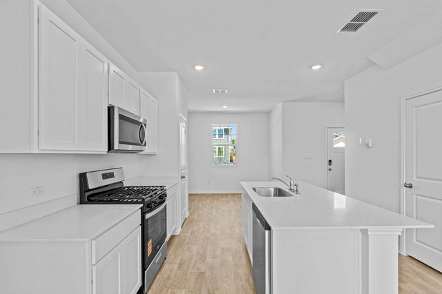308 Santo Domingo RD, Bastrop, TX 78602