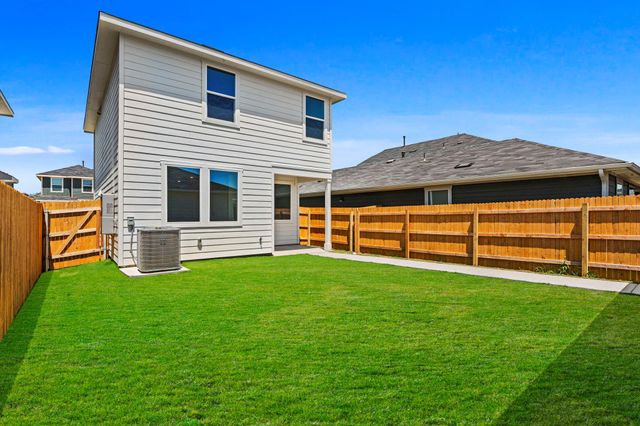 308 Santo Domingo RD, Bastrop, TX 78602