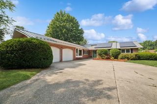 1373 Saint Joseph Circle, St. Joseph, MI 49085