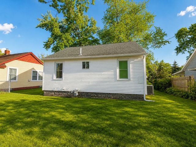1277 Parkway Drive, Benton Charter Twp, MI 49022