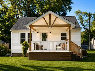 1277 Parkway Drive, Benton Charter Twp, MI 49022