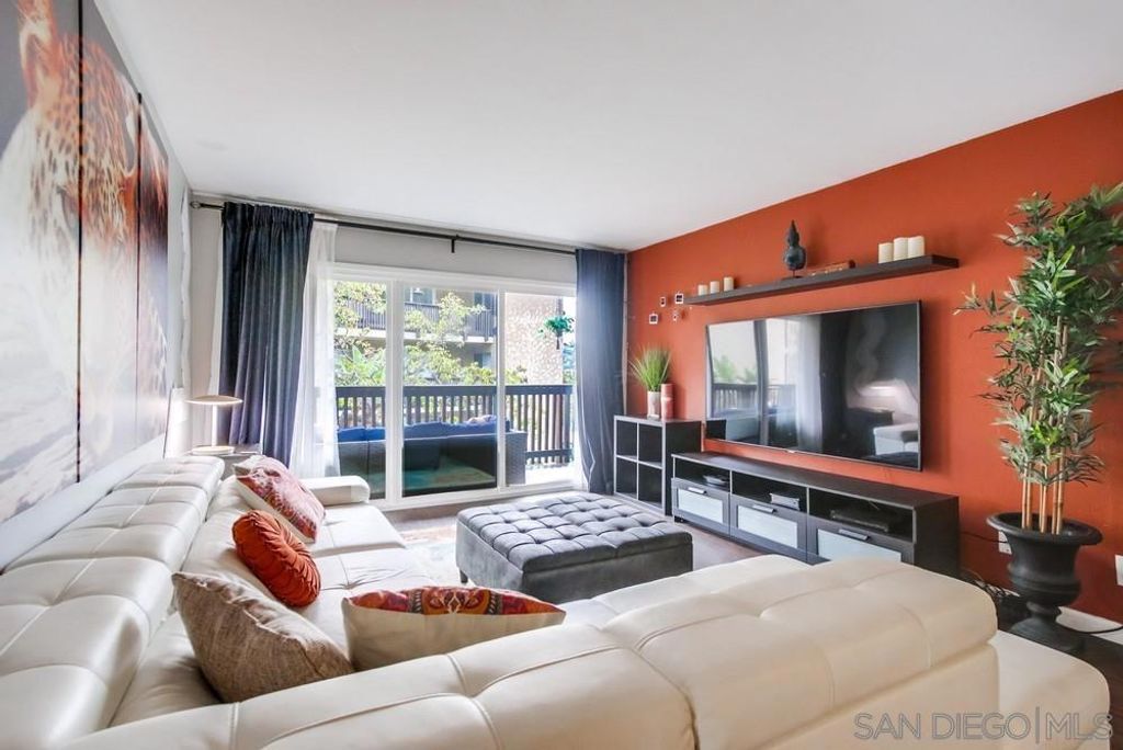 6314 Friars 201, San Diego, FL 92108