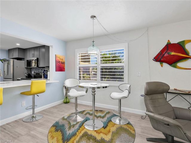 1112 48th TER C101, Cape Coral, FL 33914
