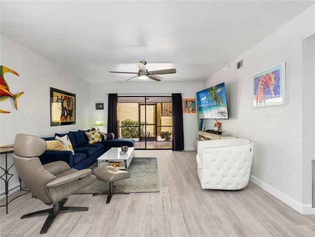 1112 48th TER C101, Cape Coral, FL 33914