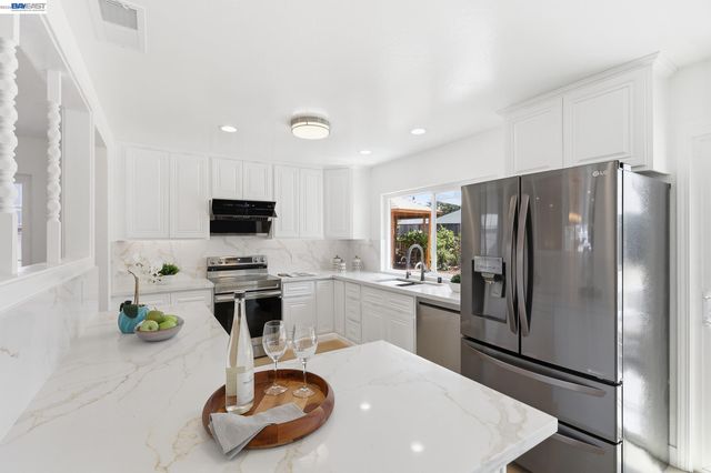 31396 Santa Elena Way, Union City, CA 94587