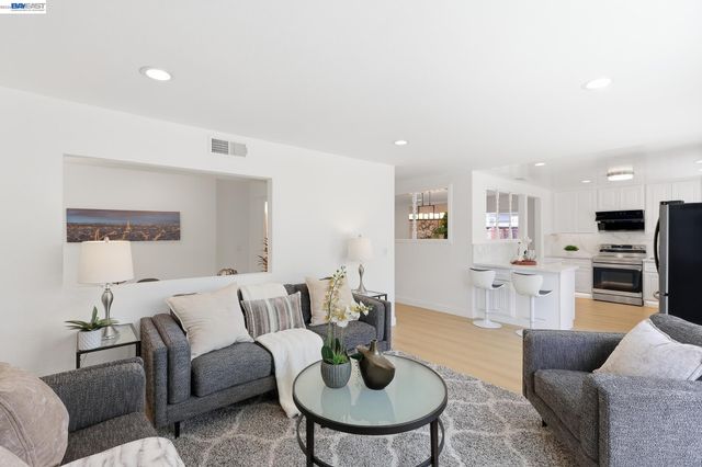 31396 Santa Elena Way, Union City, CA 94587