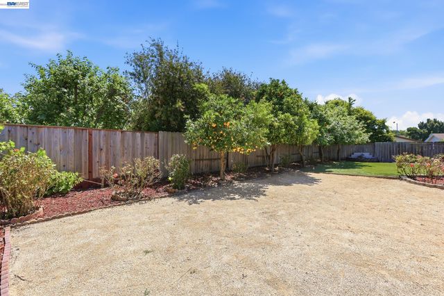 31396 Santa Elena Way, Union City, CA 94587
