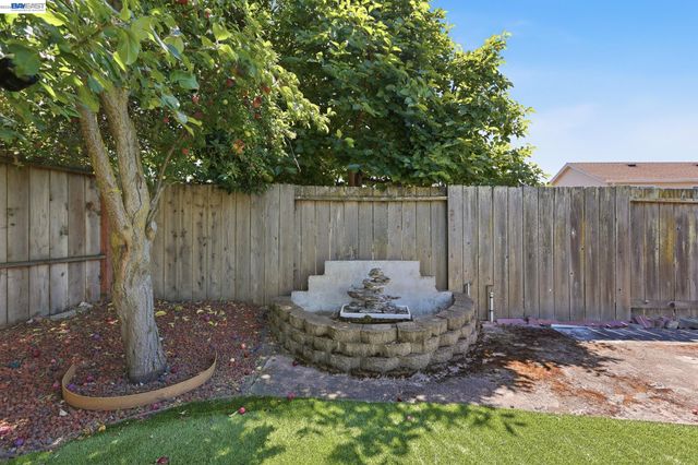 31396 Santa Elena Way, Union City, CA 94587