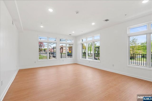 1108 McBride Avenue, Woodland Park, NJ 07424