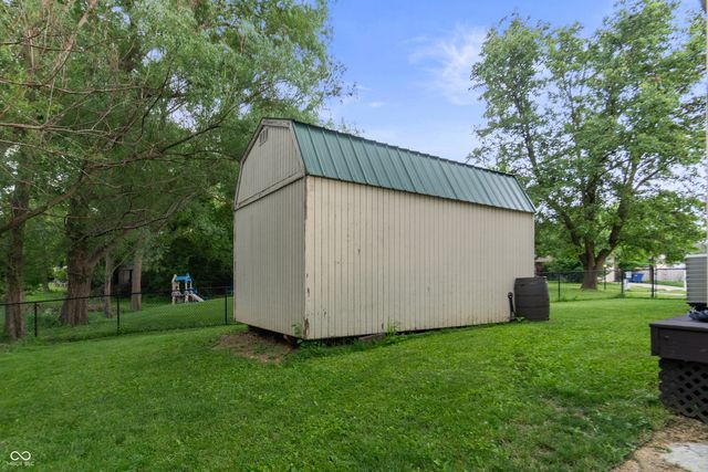 12124 Mockernut Court, Indianapolis, IN 46236