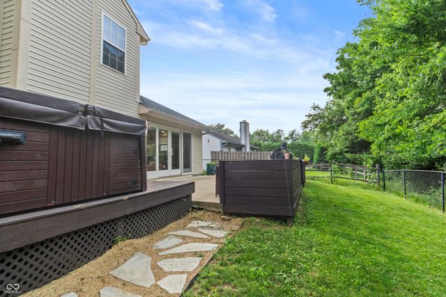 12124 Mockernut Court, Indianapolis, IN 46236