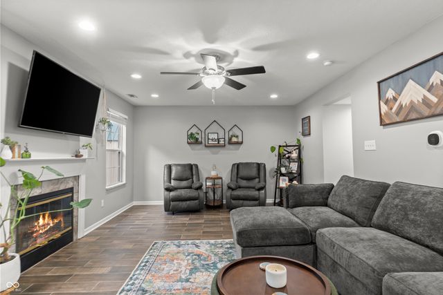 12124 Mockernut Court, Indianapolis, IN 46236