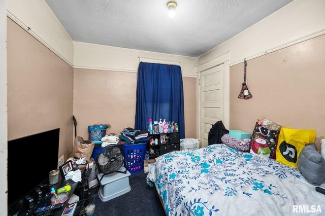 1104 29th Ave Avenue, Rock Island, IL 61201